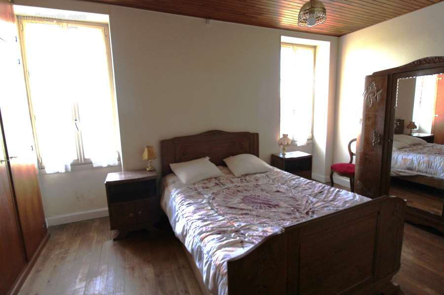 Maison à CORBIGNY