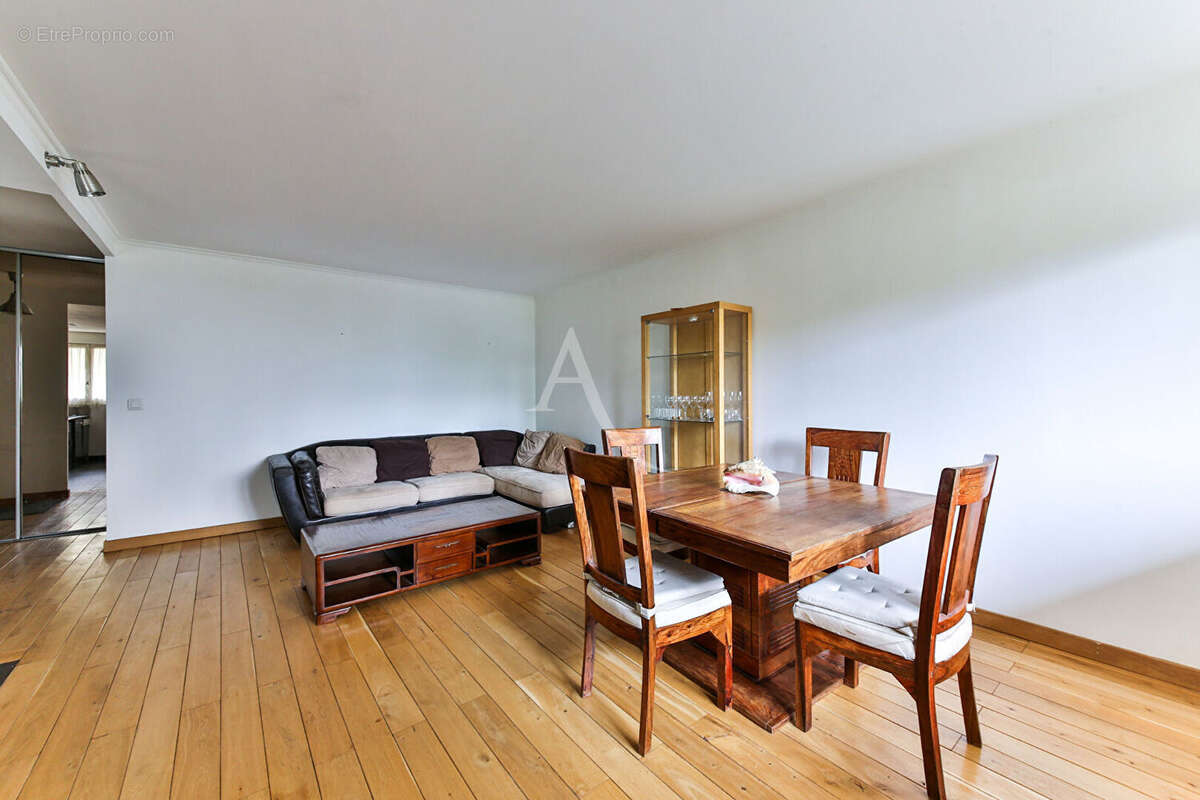 Appartement à AUBERVILLIERS