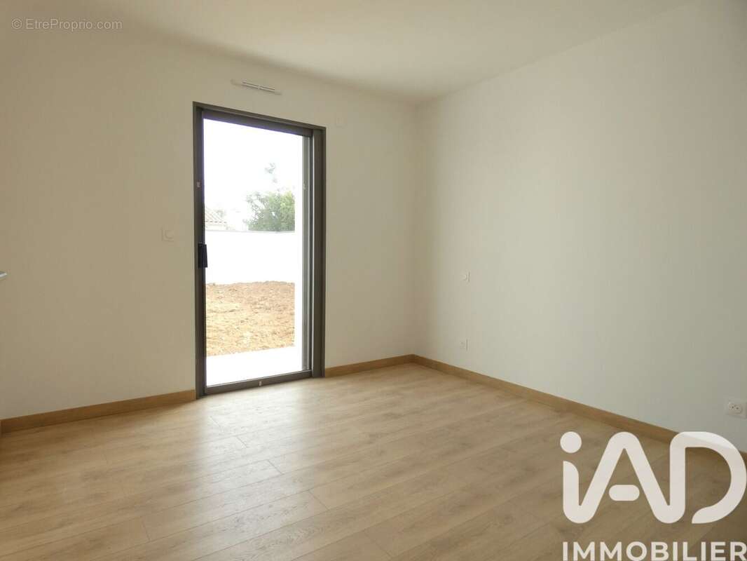 Maison 149 m² à Chauray  - photo 9