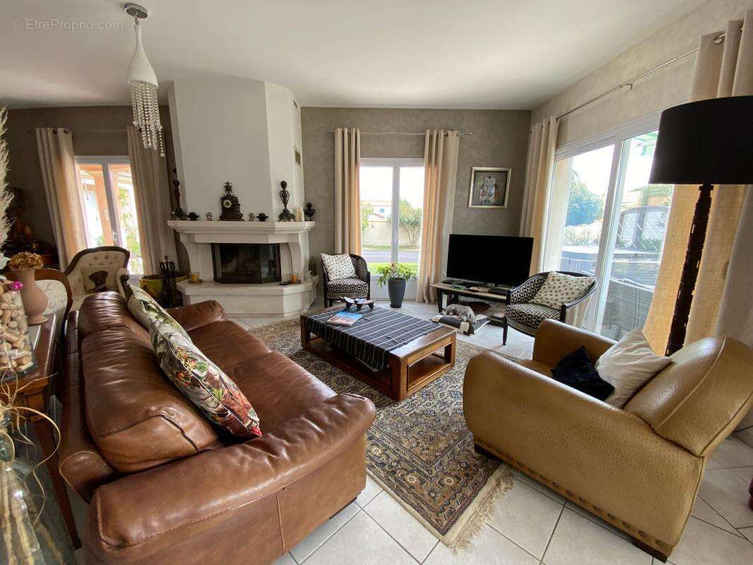 Maison à LES MATHES