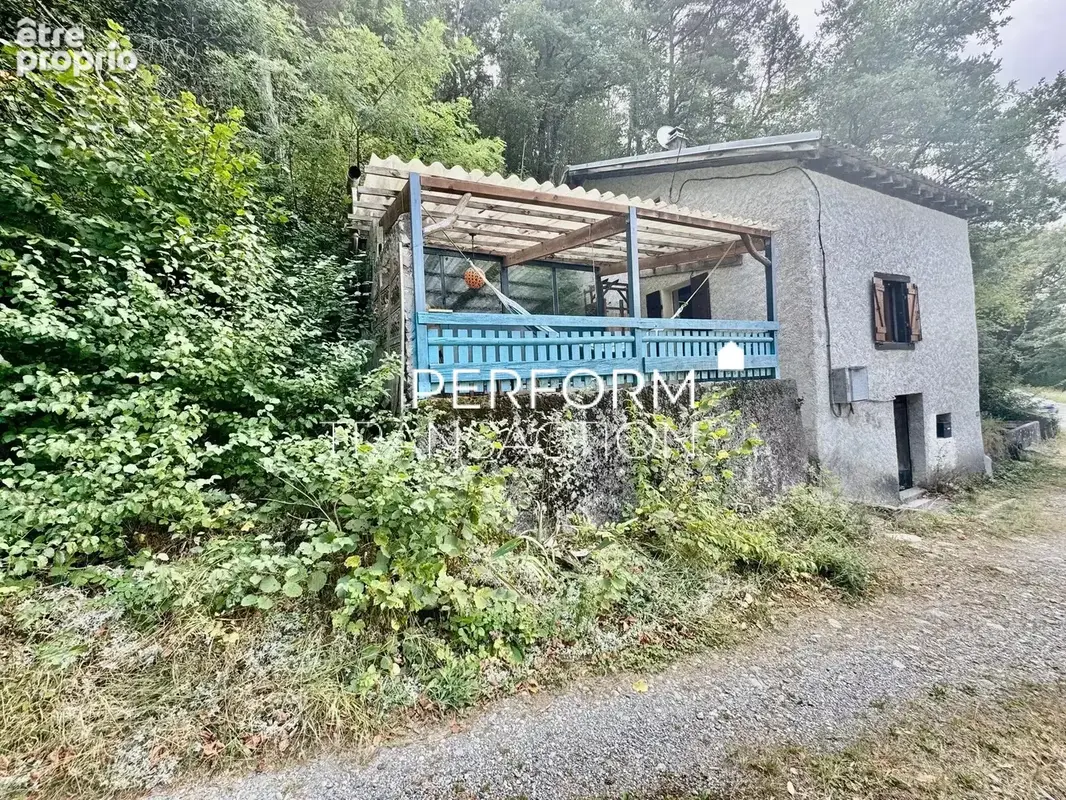 SAINT LAURENT EN BEAUMONT-Maison avec terrasse et cave - photo 13