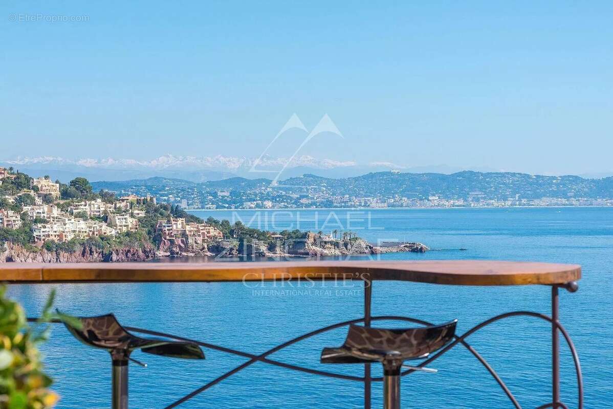 Maison à THEOULE-SUR-MER