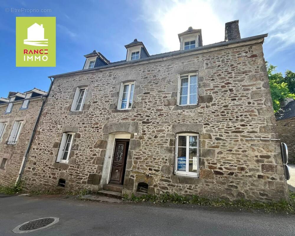 Maison à PLOUER-SUR-RANCE