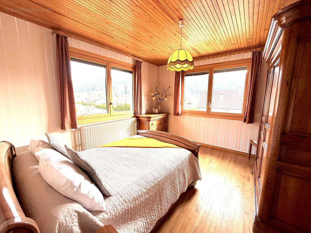 Maison à LA CLUSE-ET-MIJOUX