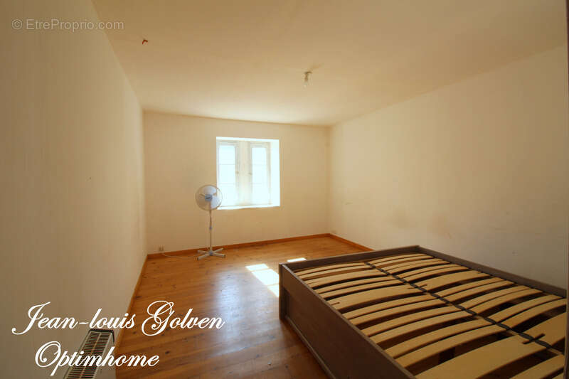 Appartement à TOURNEMIRE