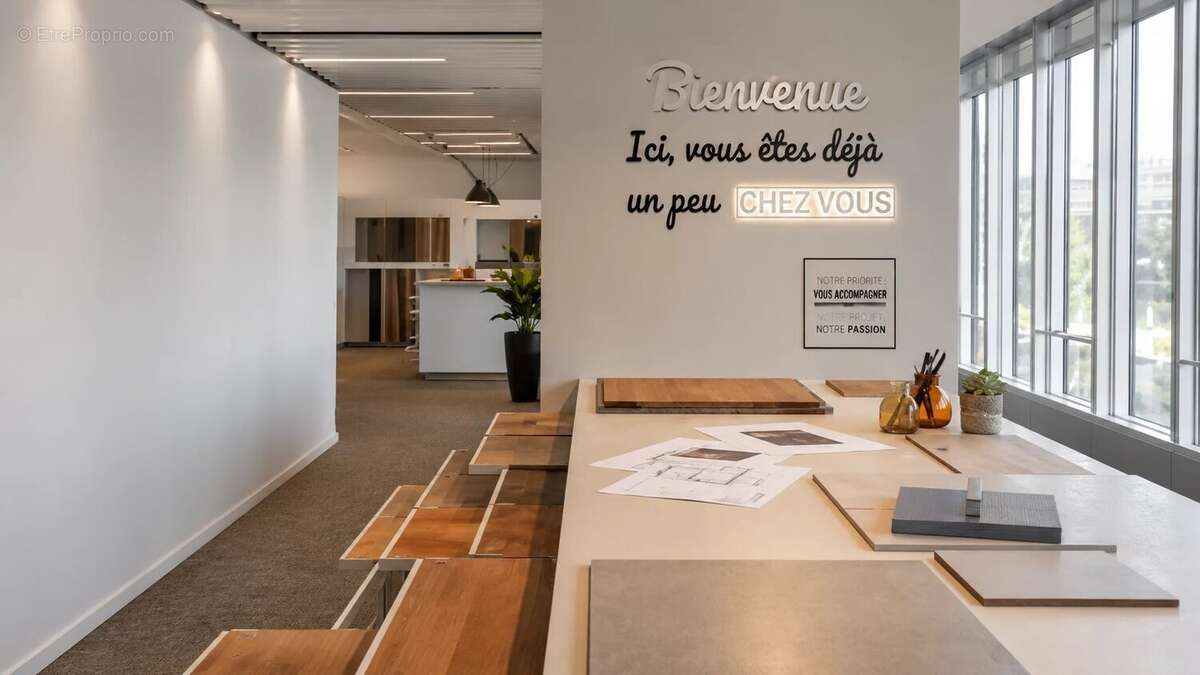Appartement à SAINT-LAURENT-DU-VAR