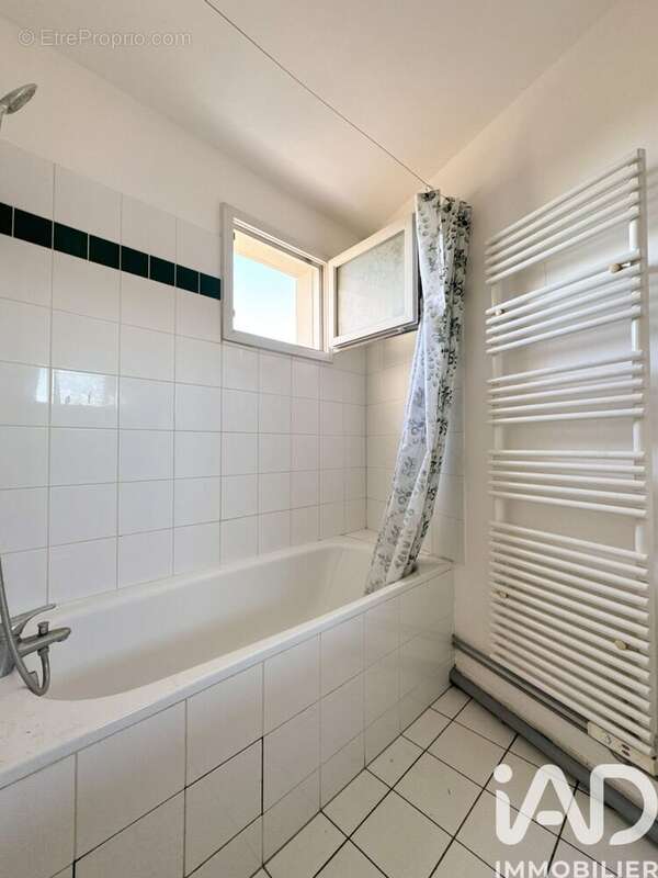 Photo 9 - Appartement à ISSY-LES-MOULINEAUX