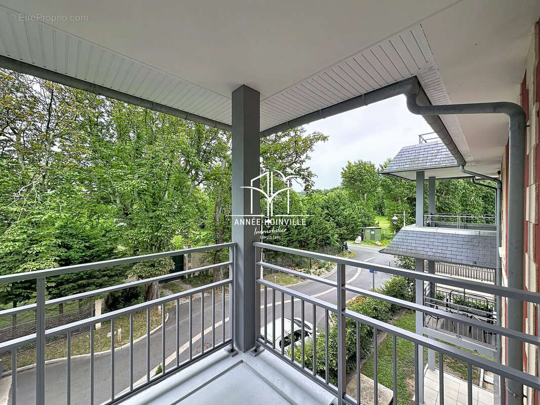 Appartement à BENERVILLE-SUR-MER