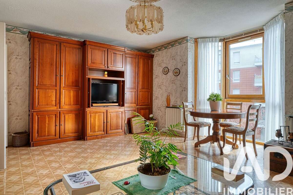 Photo 5 - Appartement à VERNEUIL-SUR-SEINE