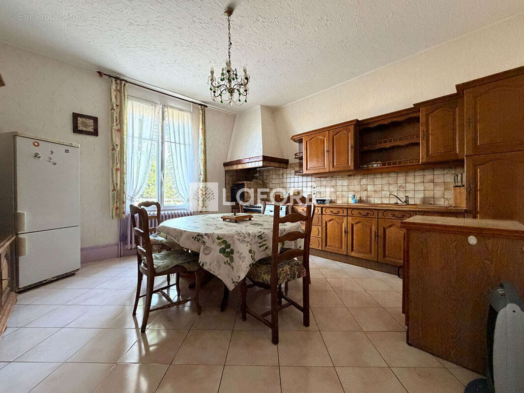 Maison à fort potentiel - photo 2