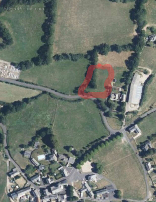 Terrain à CASSUEJOULS