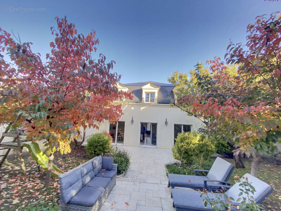 Maison à RUEIL-MALMAISON