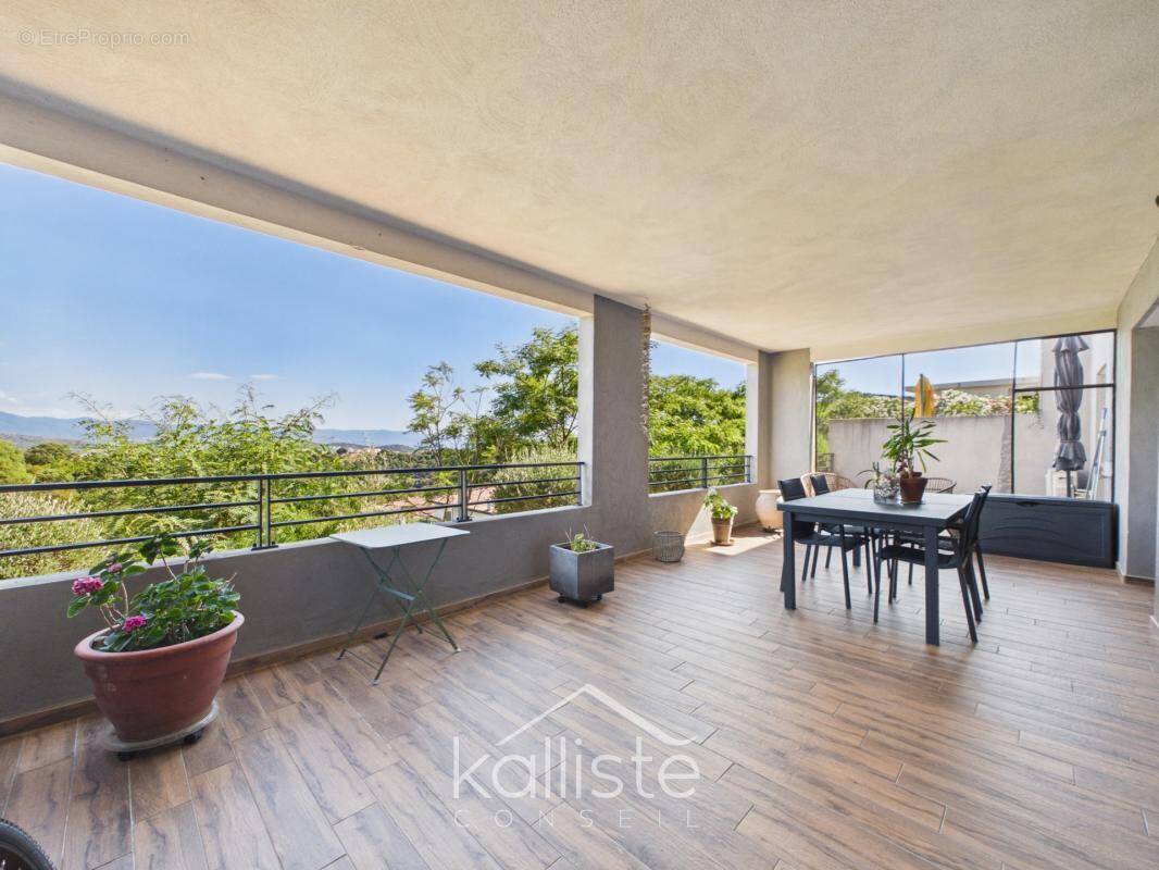 Superbe T3 avec terrasses à Alata,  aux abords d’Ajaccio - photo 1