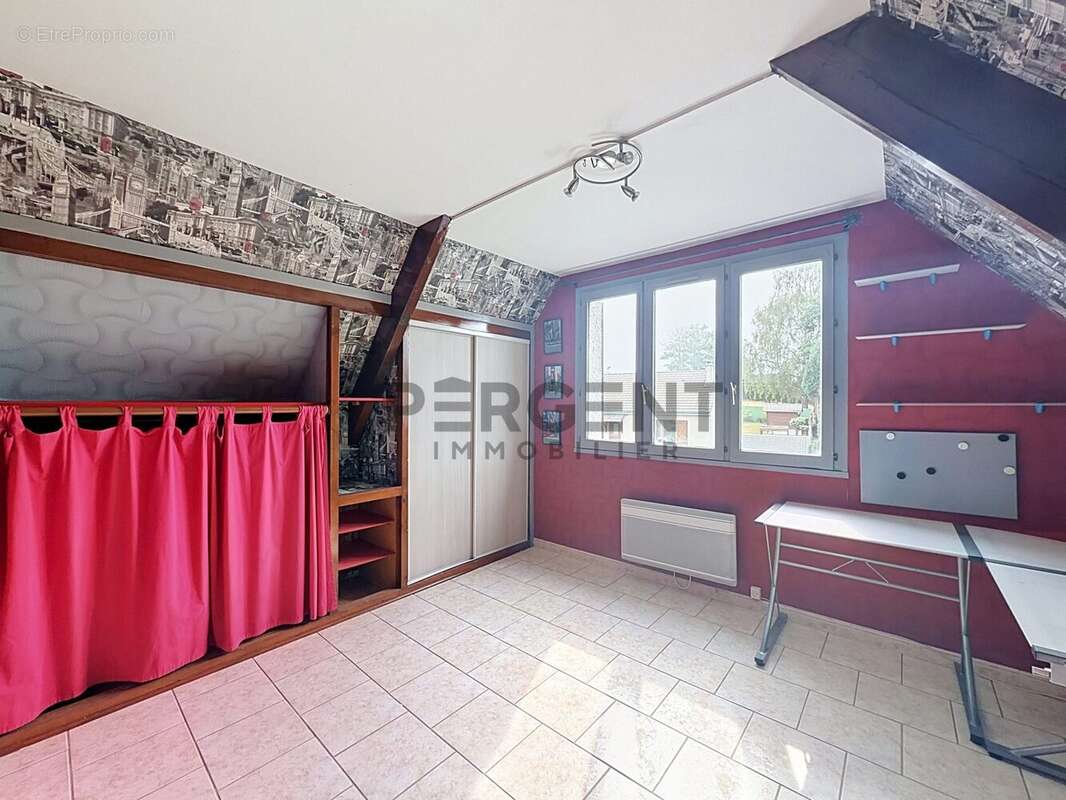 Maison 128 m² à Charleville-Mezieres  - photo 8