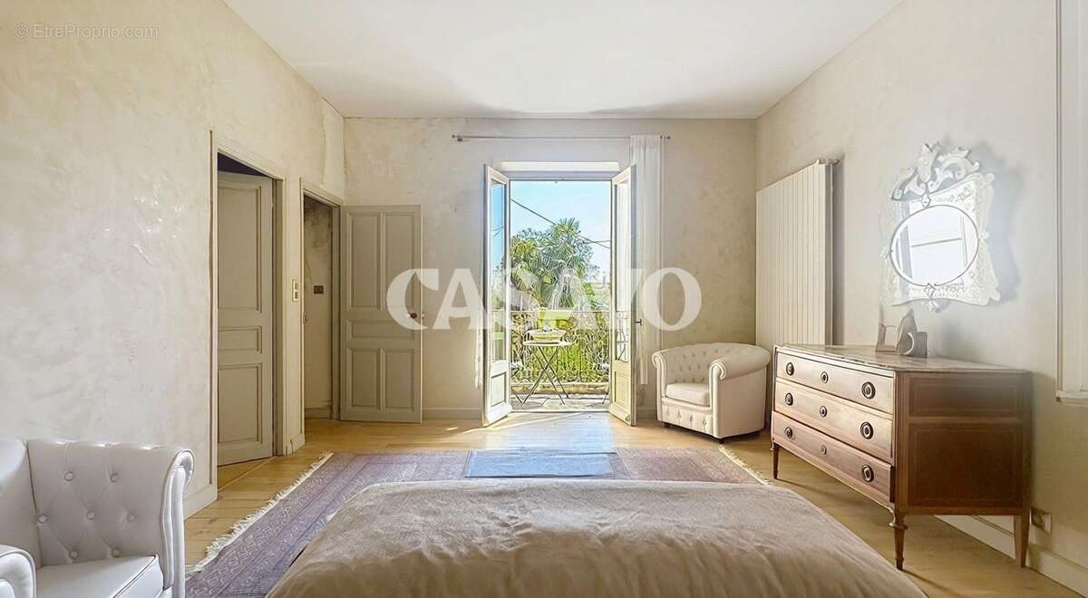 Vente Maison 7 pièces de 270m² - 13280 Arles - photo 21