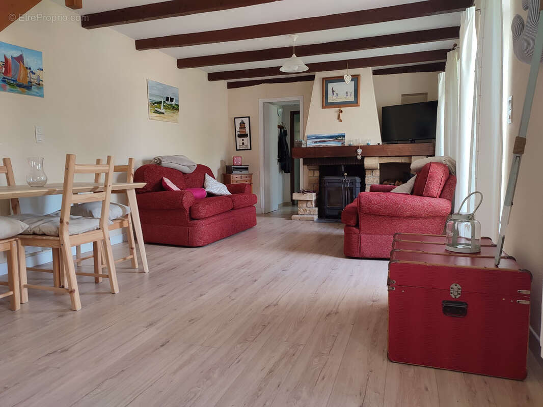 Maison à JUGON-LES-LACS