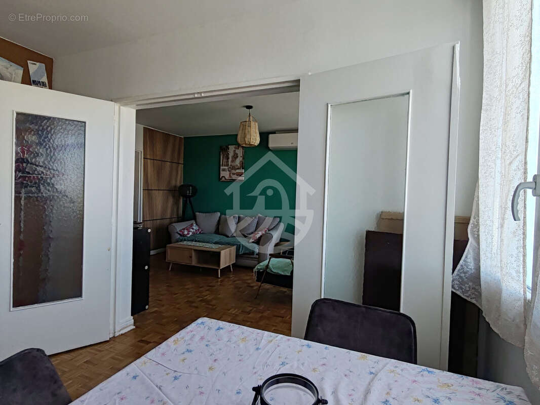 Appartement à BOURG-LES-VALENCE