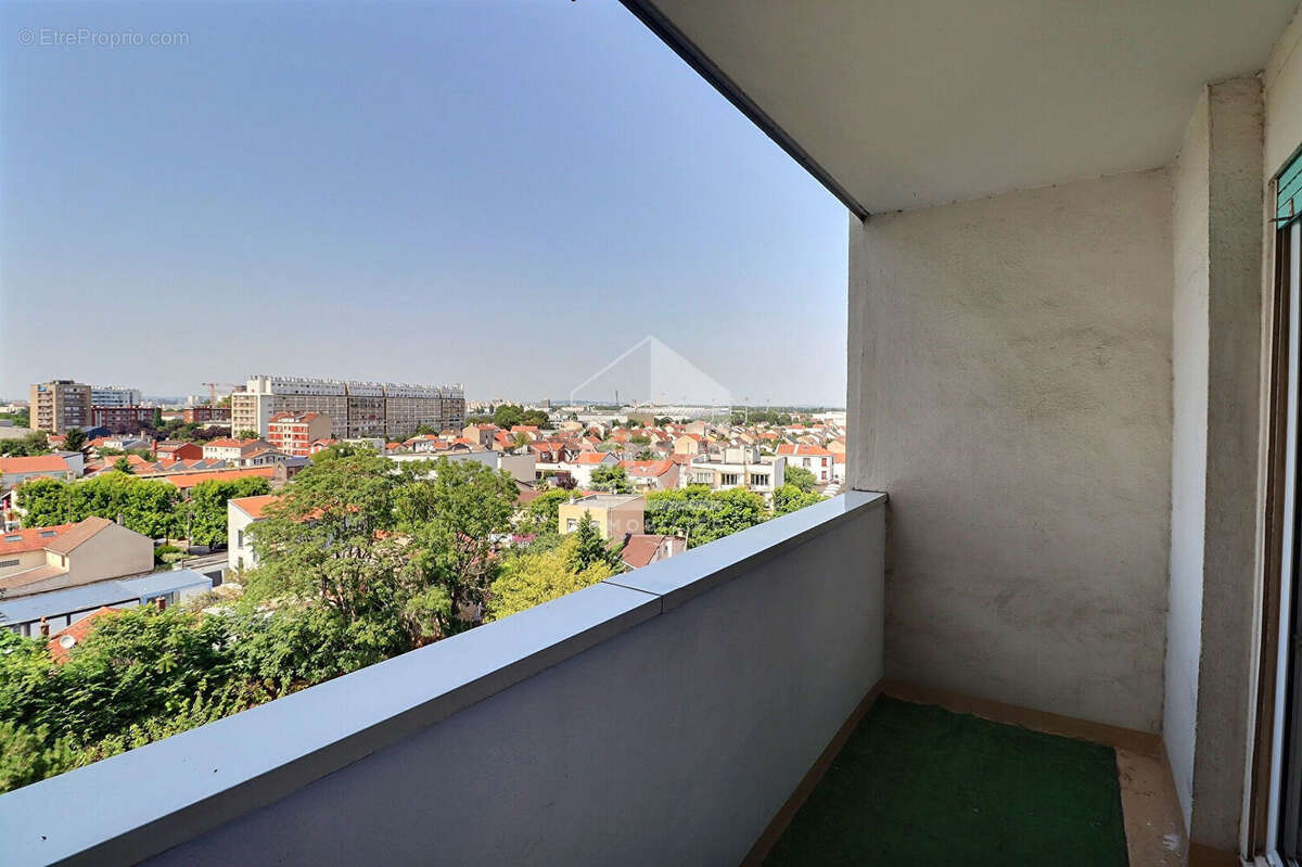 Appartement à AUBERVILLIERS