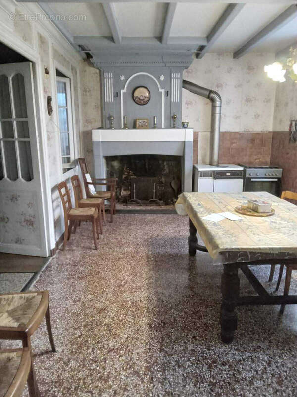 Maison à MACQUEVILLE