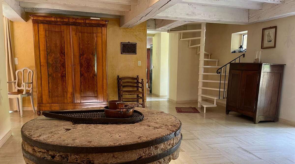 Maison à MONFLANQUIN