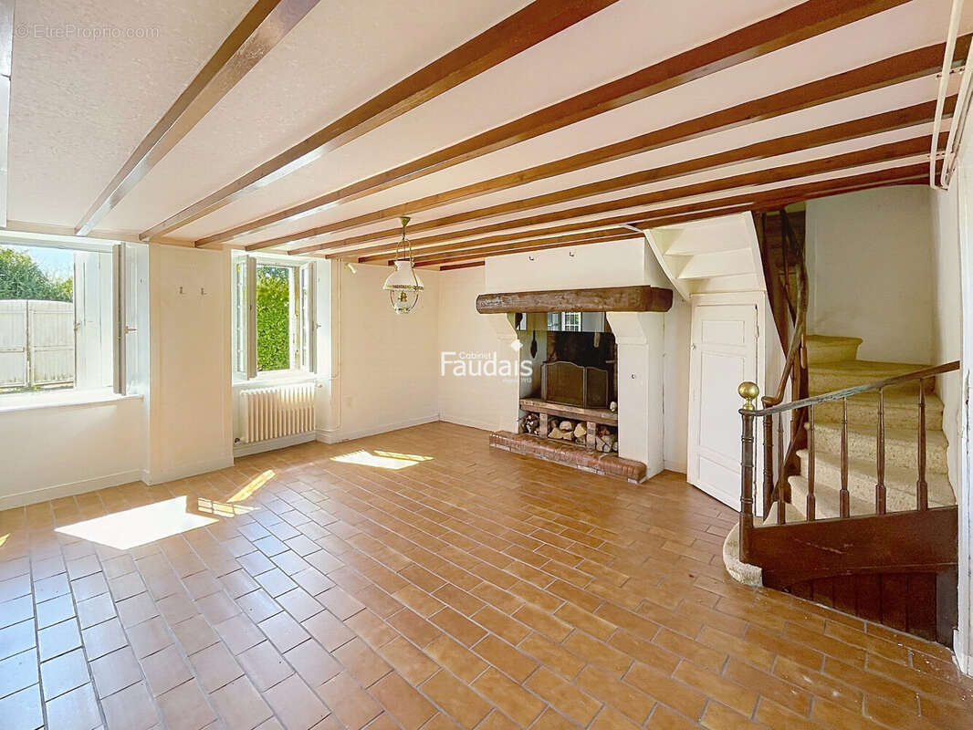 Maison 159 m² à Feugeres  - photo 5