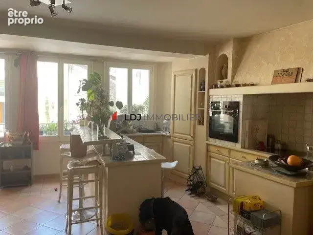 Appartement 5 pièces 72 m² à vendre à Ceret (66400) - photo 4