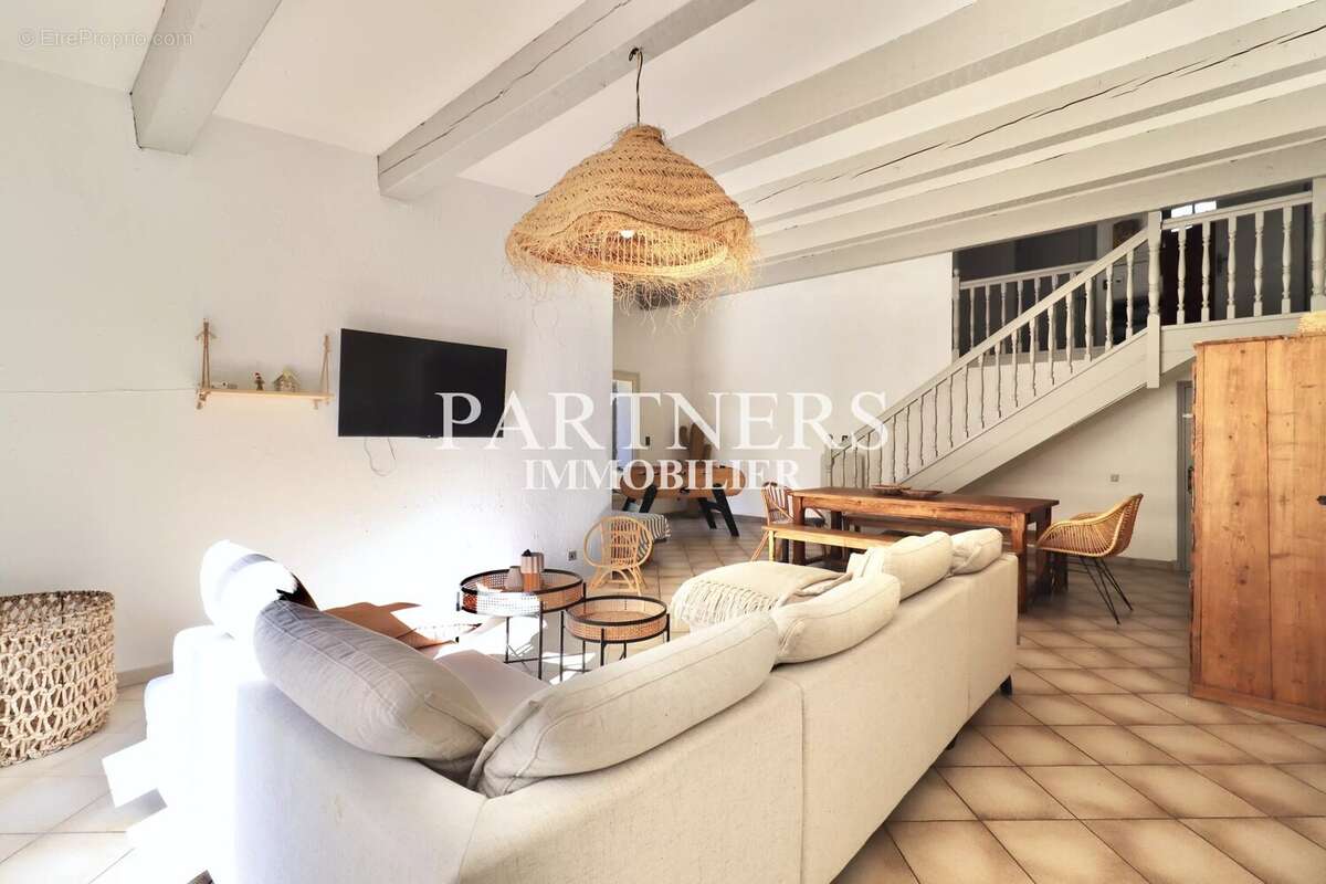 Maison à ENSUES-LA-REDONNE