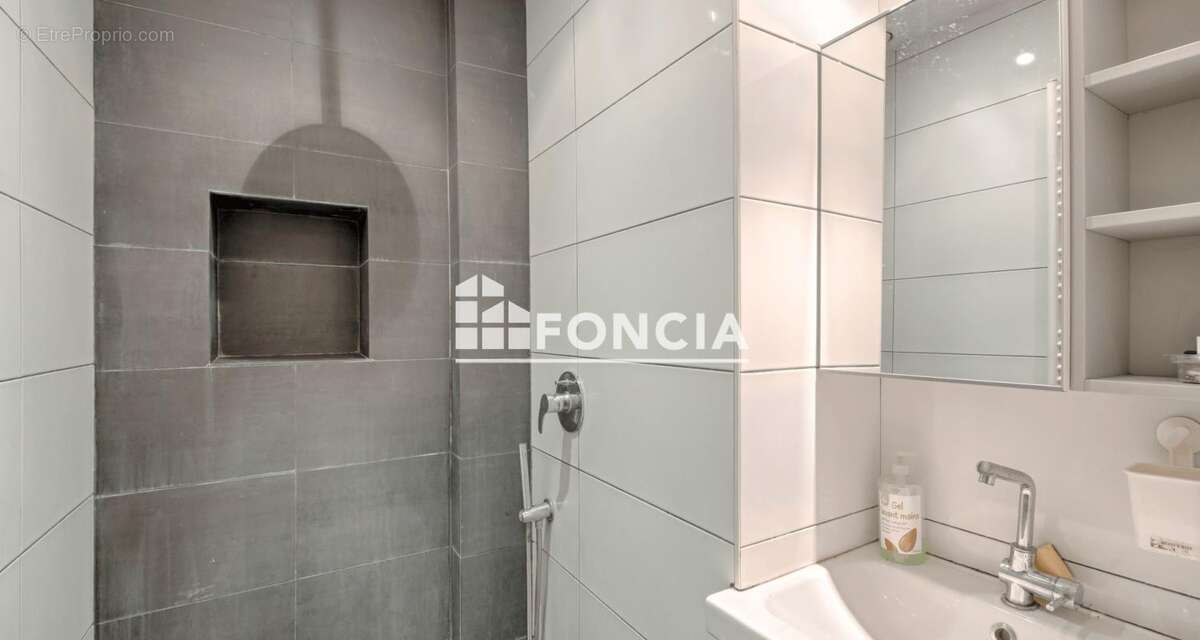 Appartement à MONTROUGE