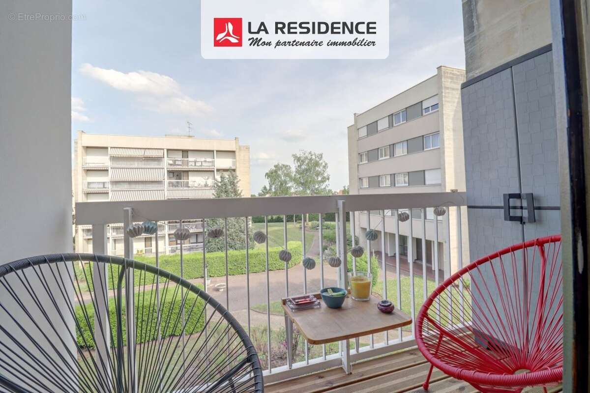Appartement à VERNEUIL-SUR-SEINE