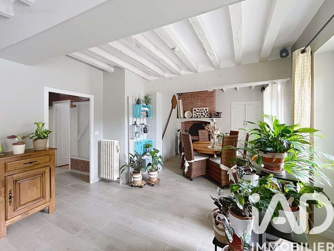 Maison 230 m² à Villevoques  - photo 8