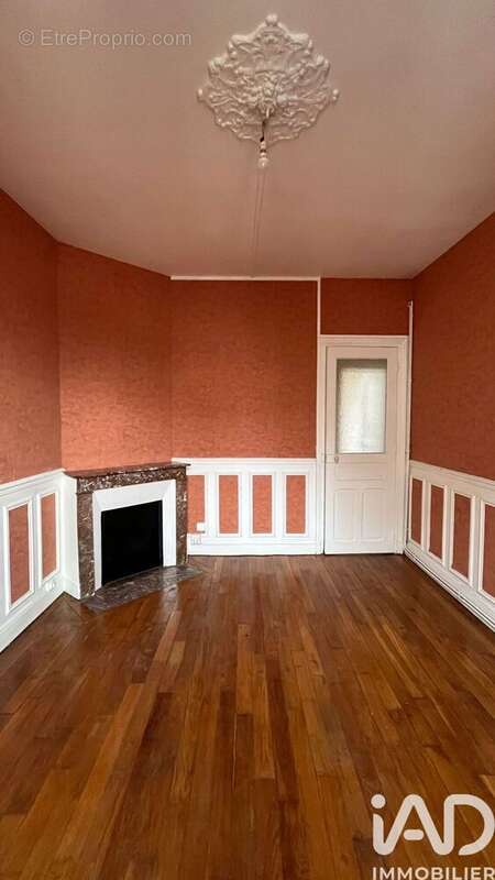 Photo 3 - Appartement à COURBEVOIE