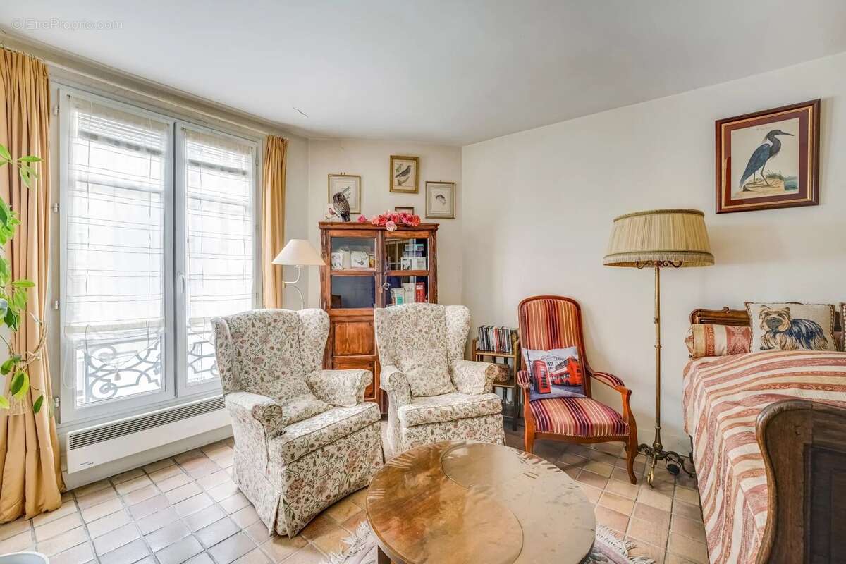 Appartement à PARIS-4E
