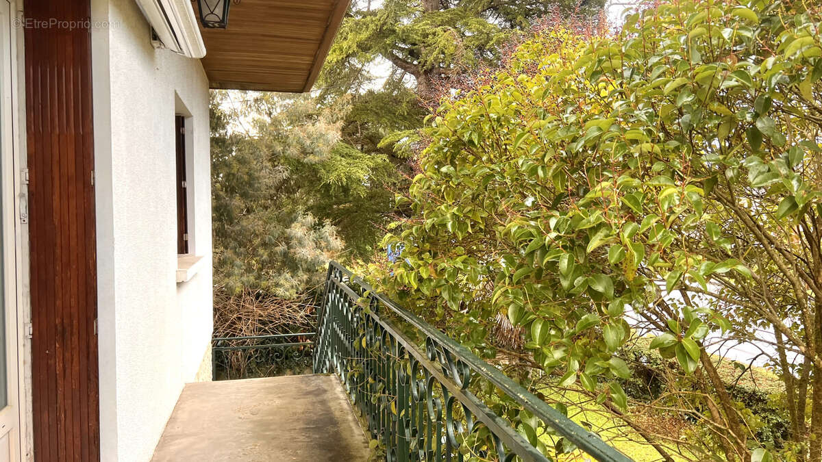 Maison à MONTAYRAL