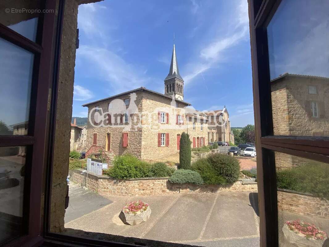 Maison à SAINT-JUST-D&#039;AVRAY