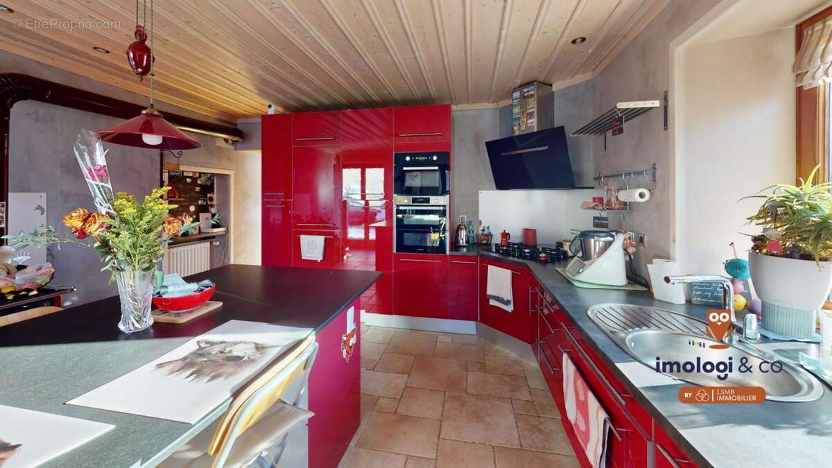 Maison à LEVIER