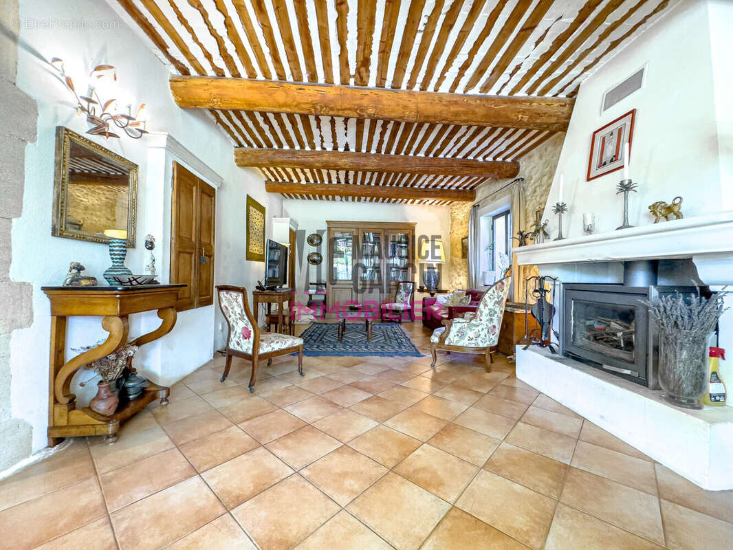 A vendre, à acheter, achat Propriété Mas 6 pièces 84300 CAVAILLON - Maison à CAVAILLON