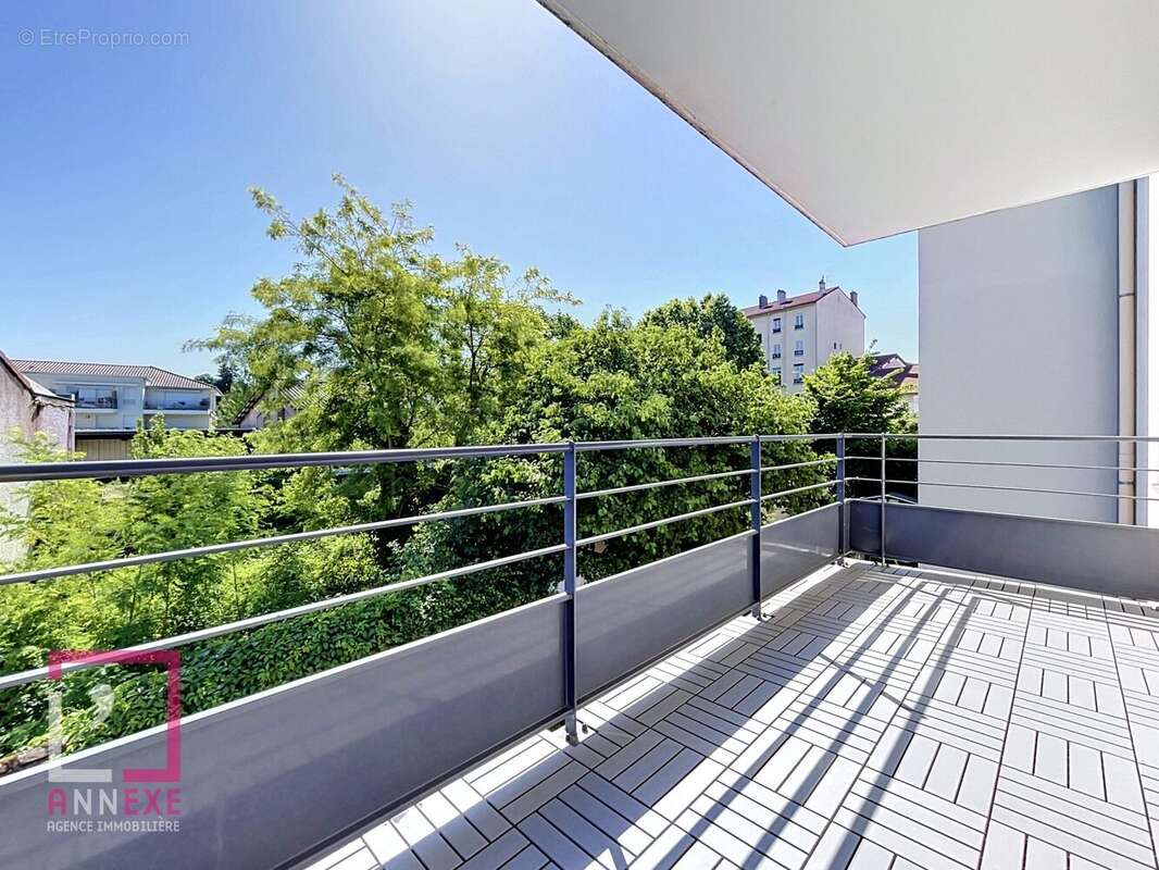 Appartement à TASSIN-LA-DEMI-LUNE