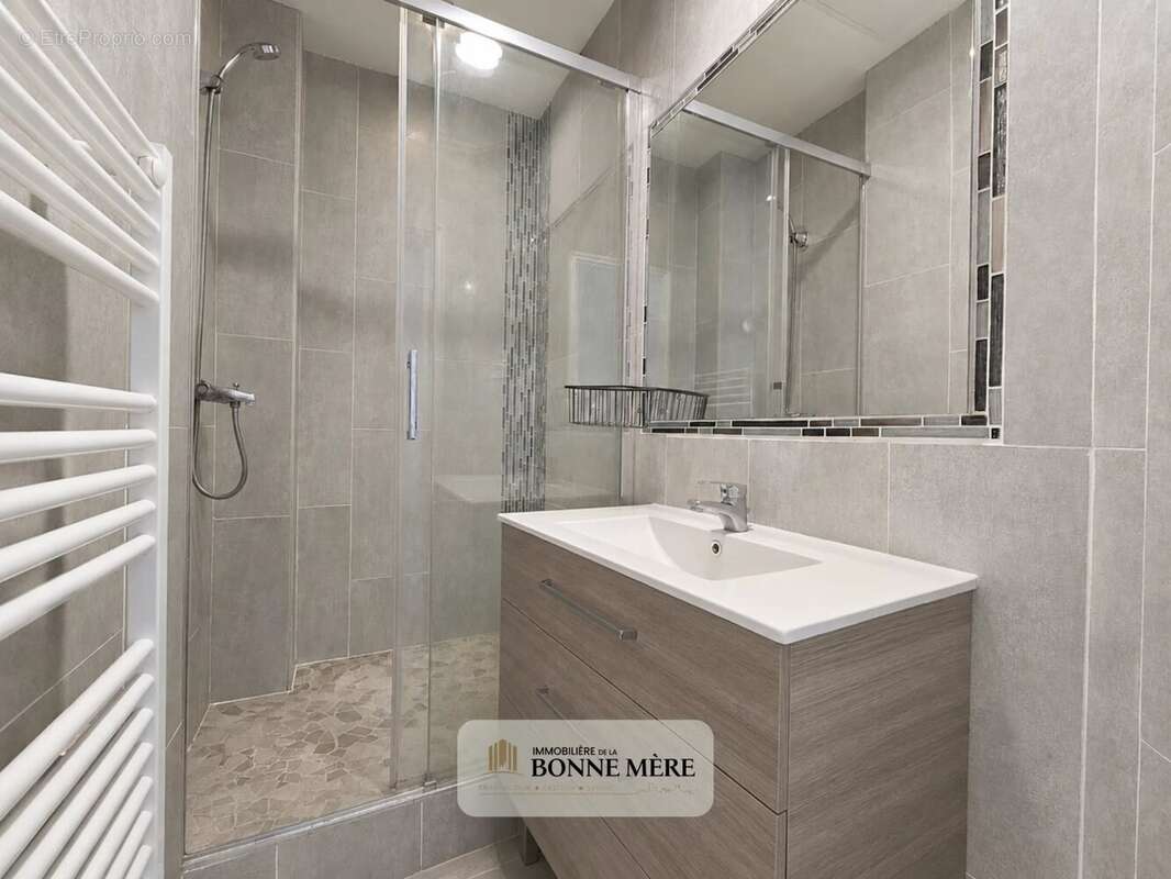 Appartement 45 m² à Marseille-3e  - photo 5
