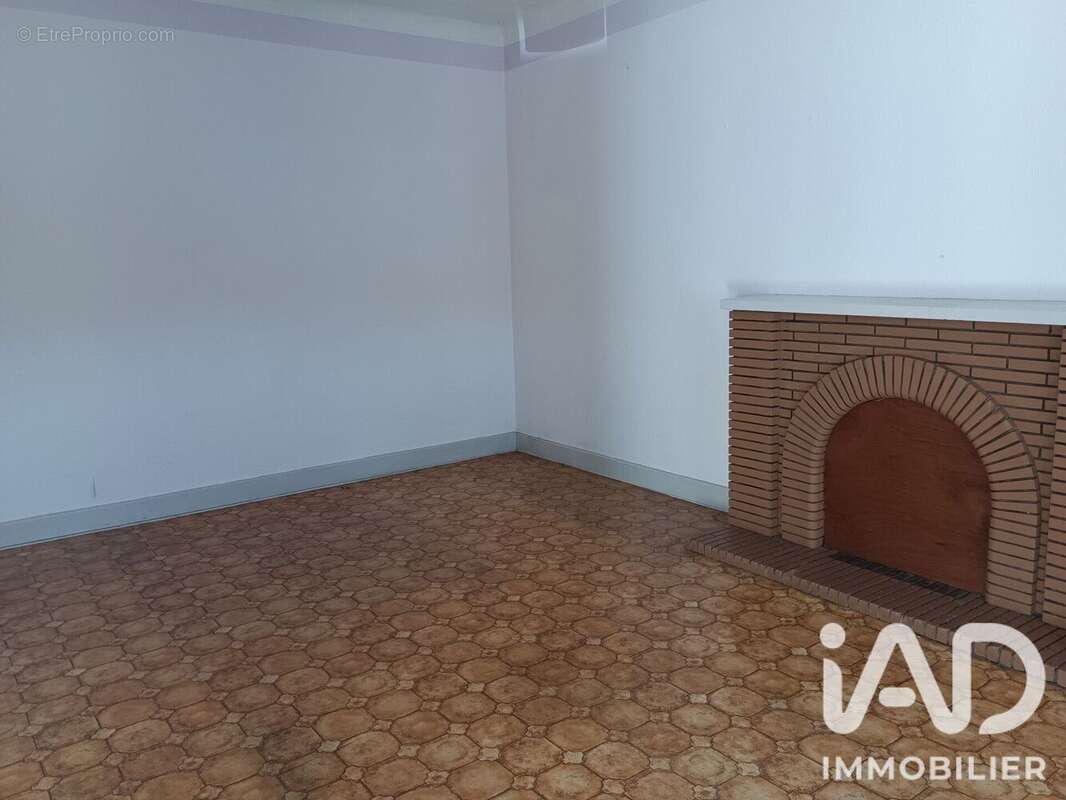 Maison 140 m² à Mialet  - photo 4