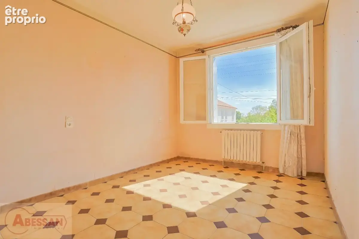 Maison 5 pièces 92 m² à vendre à Ales (30100) - photo 9