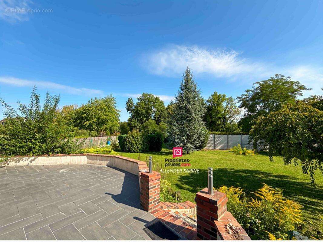 Maison à MALAY-LE-GRAND