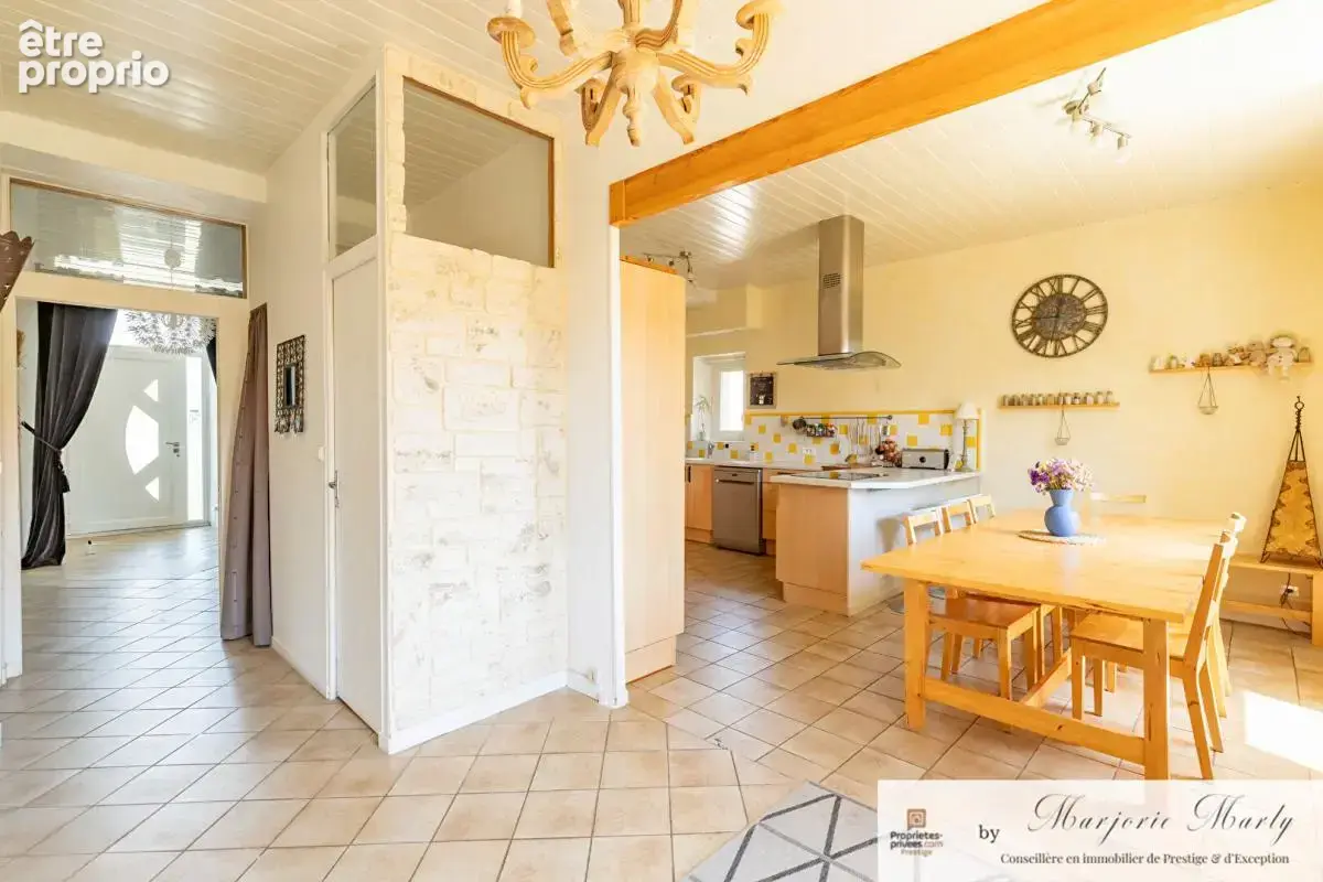 Vente Maison vigneronne - 220 m2 - BOUTENAC (11200) - 289 000 - photo 9
