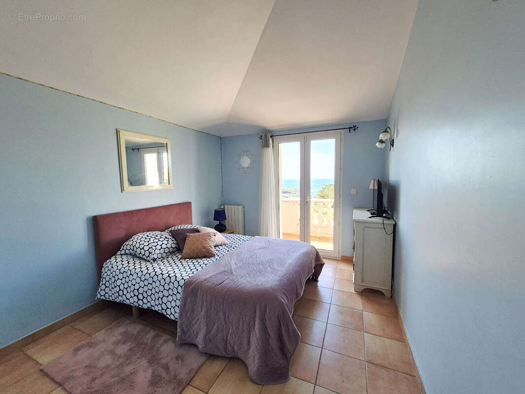 Maison à SAUSSET-LES-PINS