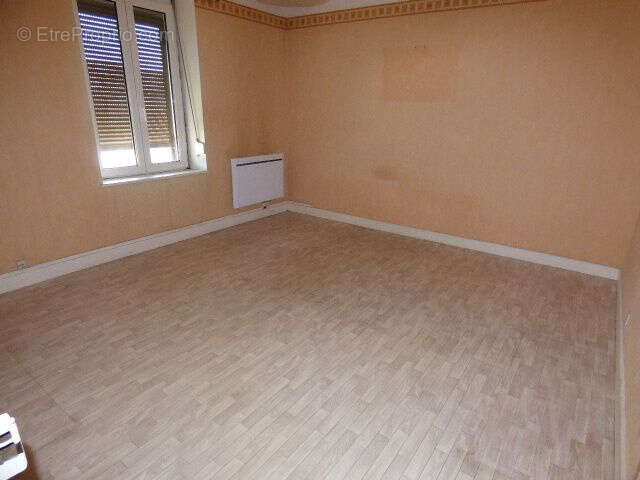Appartement 316 m² à Avricourt  - photo 7