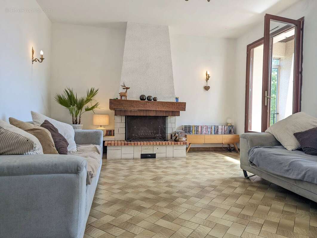 Maison à MONTMORILLON