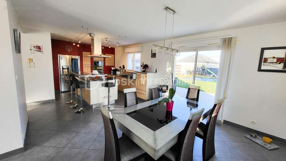 Maison à WARMERIVILLE