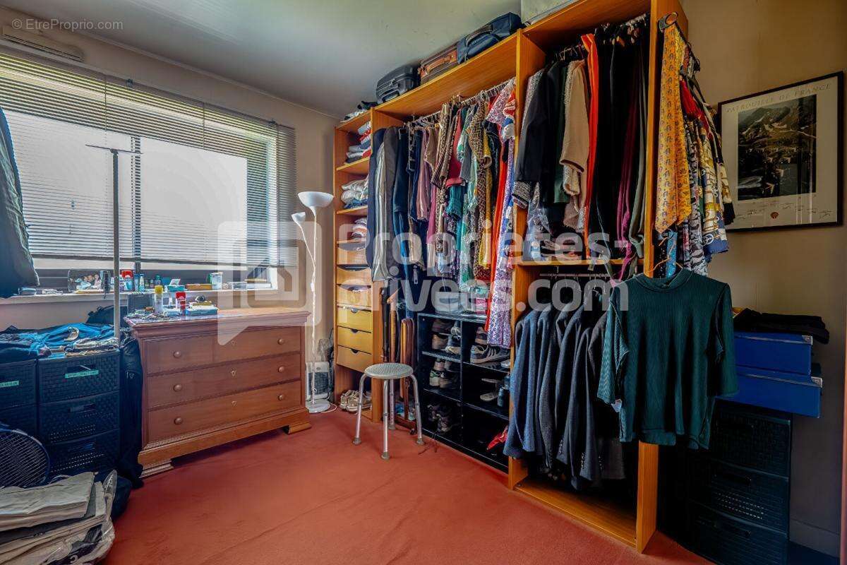 Appartement à SURESNES