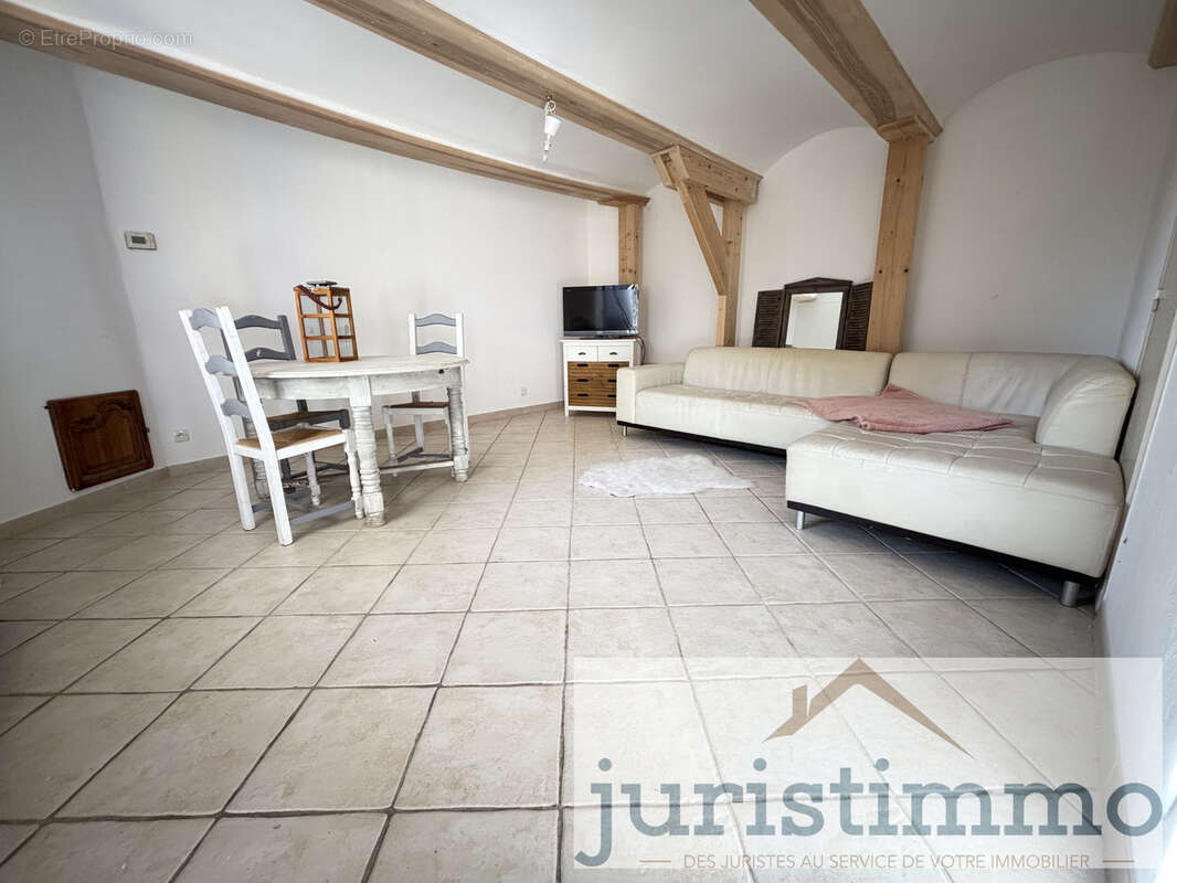 Maison à LAPALUD