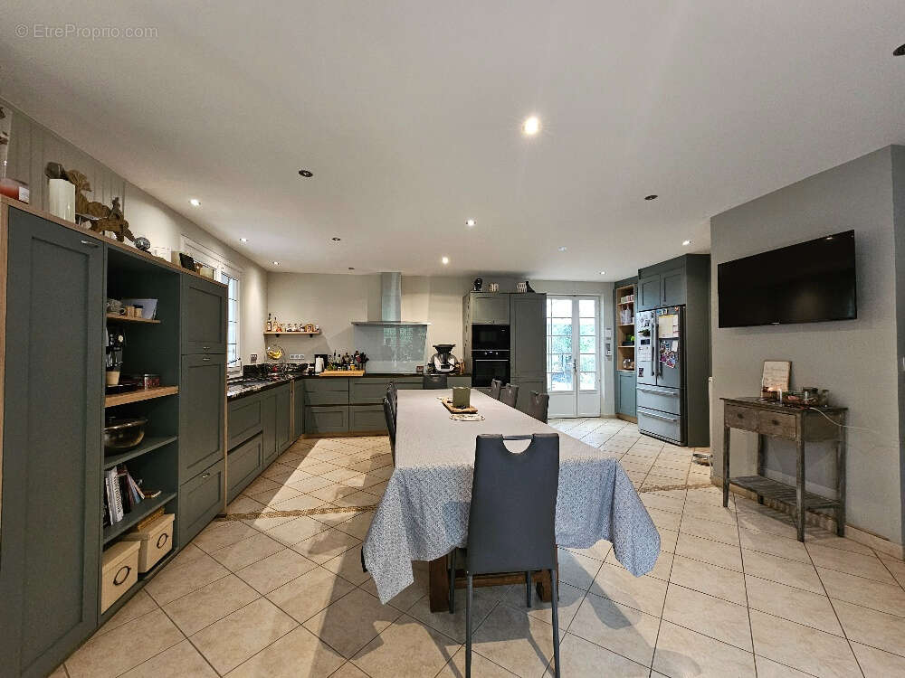 Maison à MOUTHIERS-SUR-BOEME