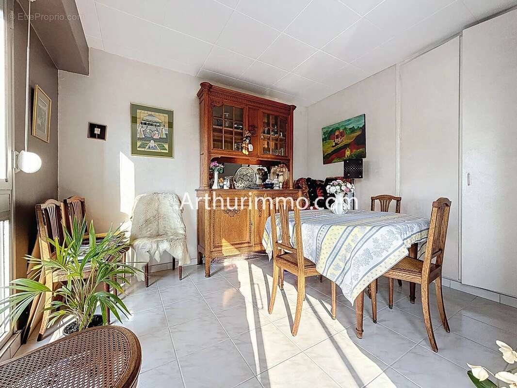 Appartement à LIMEIL-BREVANNES